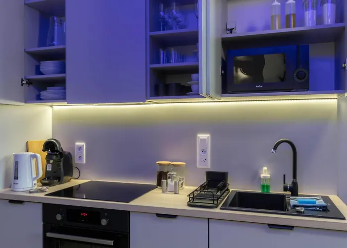 Wilda Cinema Spot Апартаменты *