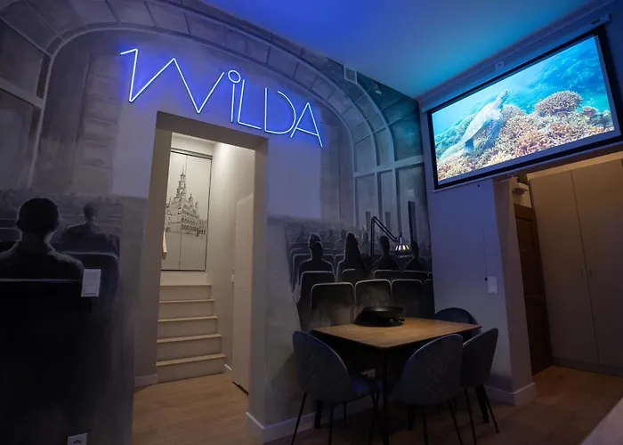 Апартаменты Wilda Cinema Spot